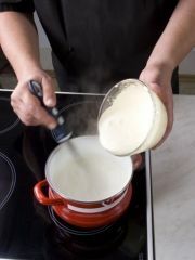 Приготовление блюда по рецепту - Кханом крок (кокосовый пудинг). Шаг 2