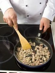 Приготовление блюда по рецепту - Картопляники. Шаг 2