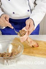 Приготовление блюда по рецепту - Дзампоне (фаршированные свиные ножки). Шаг 5