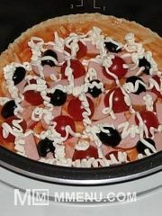 Приготовление блюда по рецепту - Пицца в мультиварке. Шаг 3