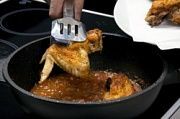Приготовление блюда по рецепту - Курица по-охотничьи. Шаг 12