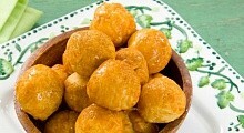 Рецепт - Лукумадес (пончики с медовым сиропом)